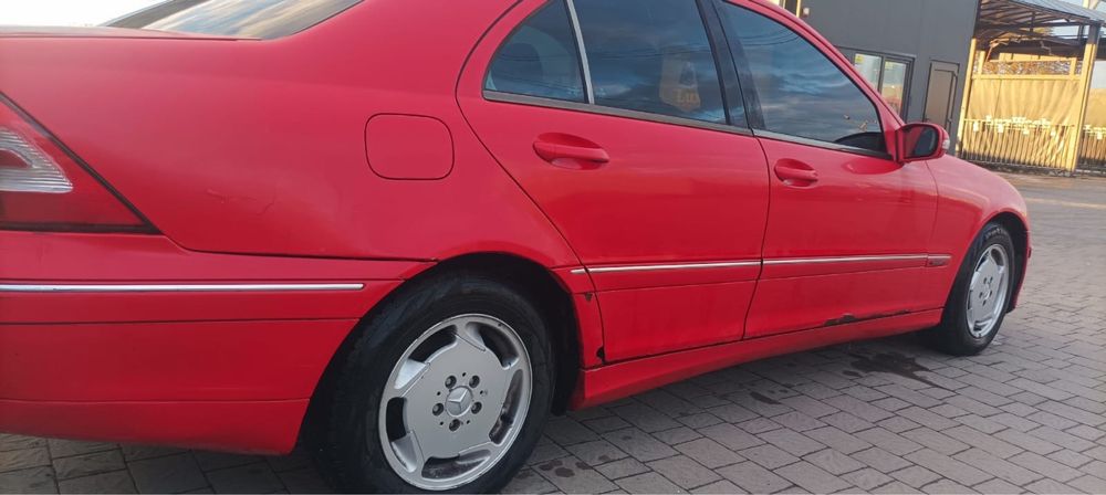 Mercedes c180 w203 мерседес на повному ходу бензин механіка