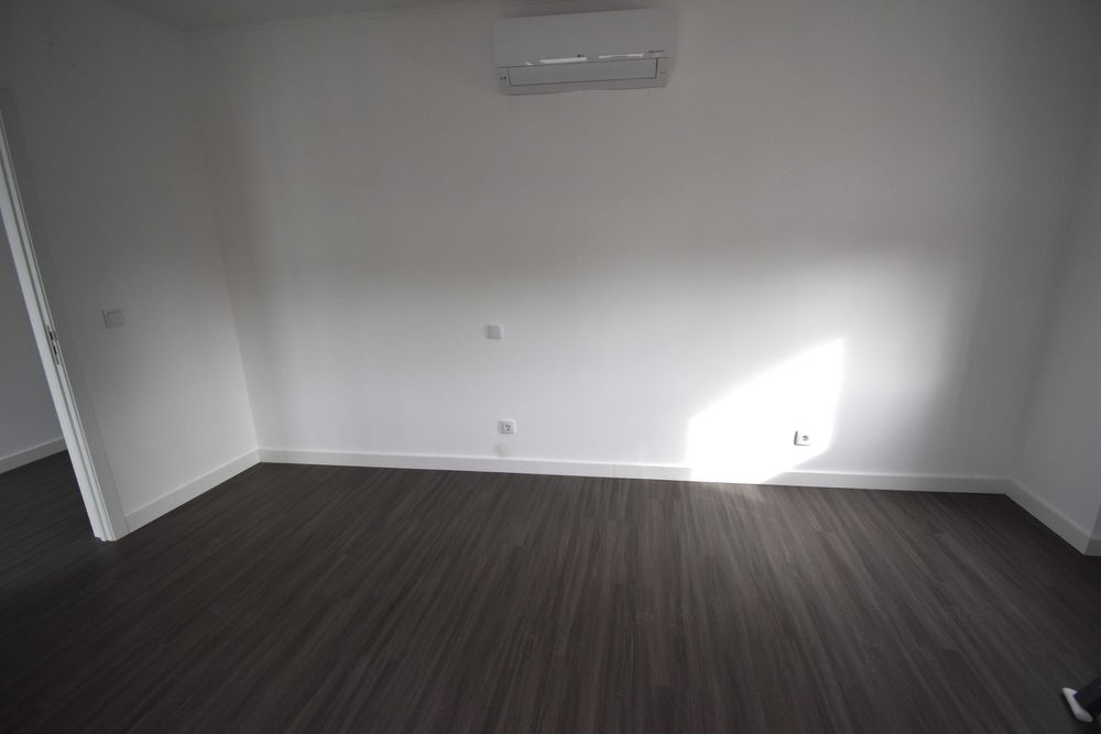 MORADIA a escassos minutos de São Martinho do Porto