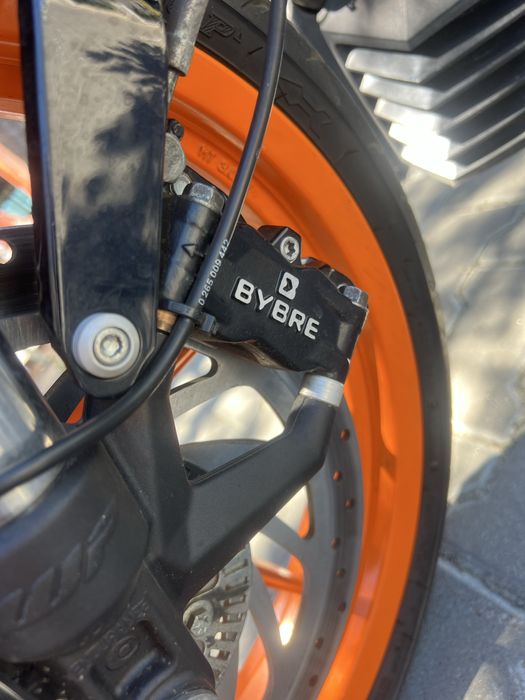 Мотоцикол KTM DUK 390