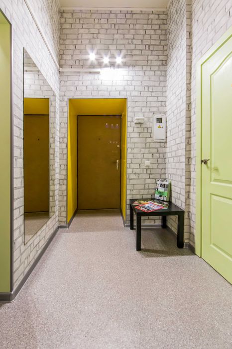 Місце в гуртожитку метро Лук'янівська!Перший поверх, хостел зі світлом