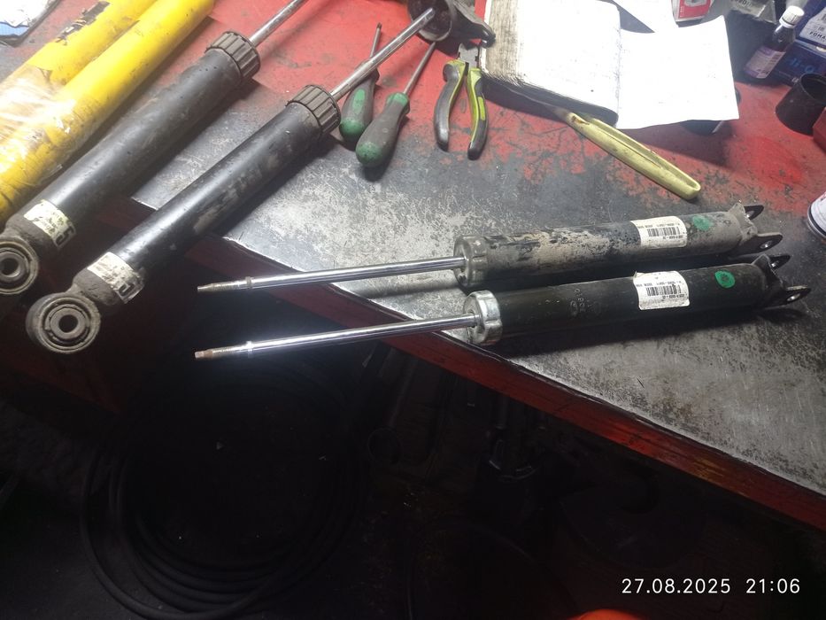 Амортизатор sonata yf 2010-2014 55300-3q611