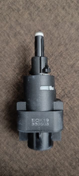 Датчик Стоп сигналу Фабія 1