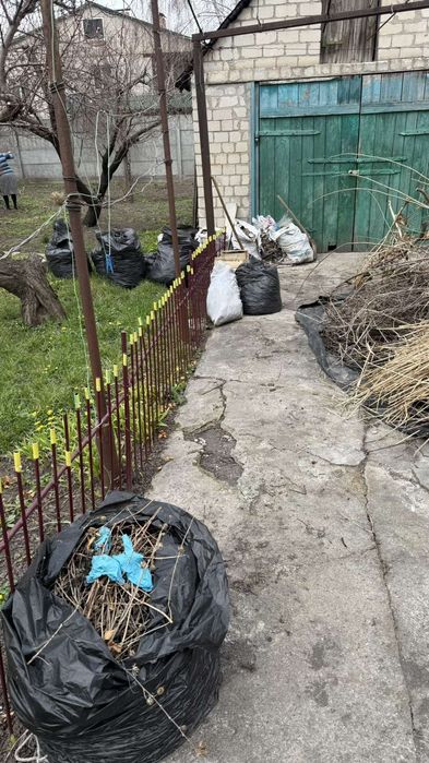 Уборка дворов,вывоз мусора хлама