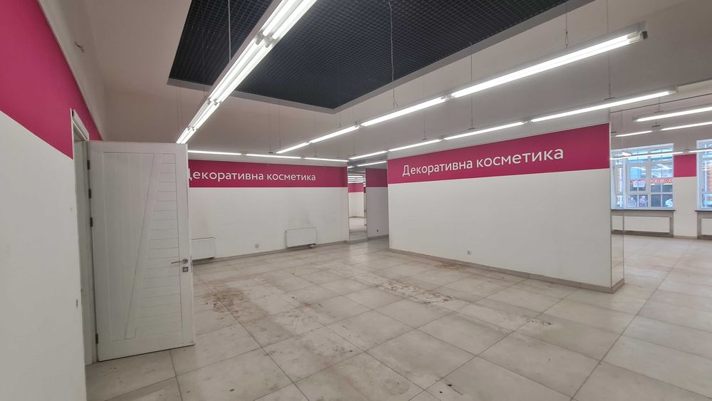 Аренда под магазин 272 м2. Сумская 43 в 100 м от "Стекляшки"
