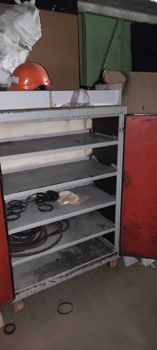 Металлические  шкафы