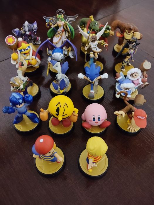 Bundle com 14 Amiibos [Nintendo Switch]