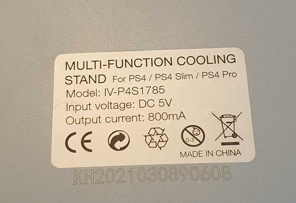 Podstawka do konsoli PS4 Multi Function Cooling Stand