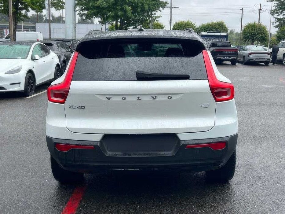 Volvo Xc40      2022