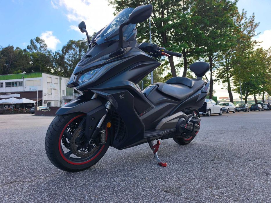 Kymco AK 550 Akrapovic