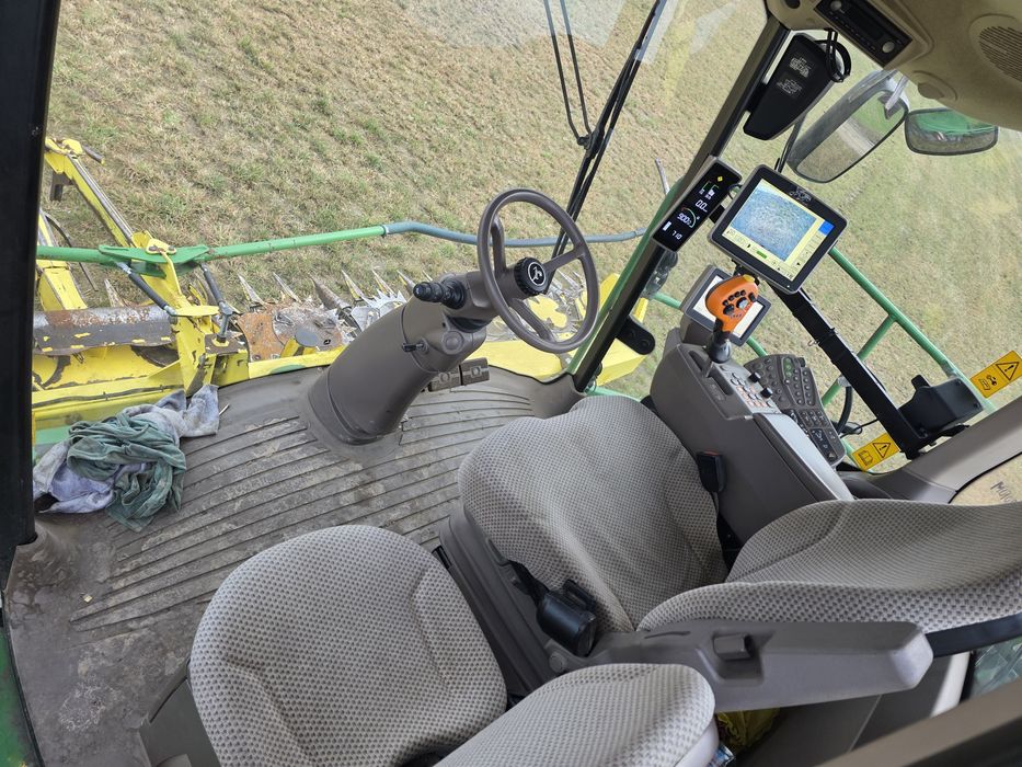 Sieczkarnia John Deere 8600i 4x4 2017r/ Claas Jaguar/New Holland FR