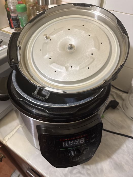 Panela de pressão eletrica