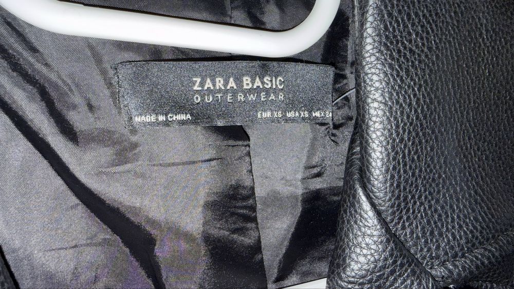 Куртка   zara екошкіра