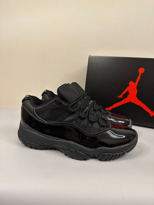 Кроссовки мужские Jordan 11 low black черные джордан кросівки