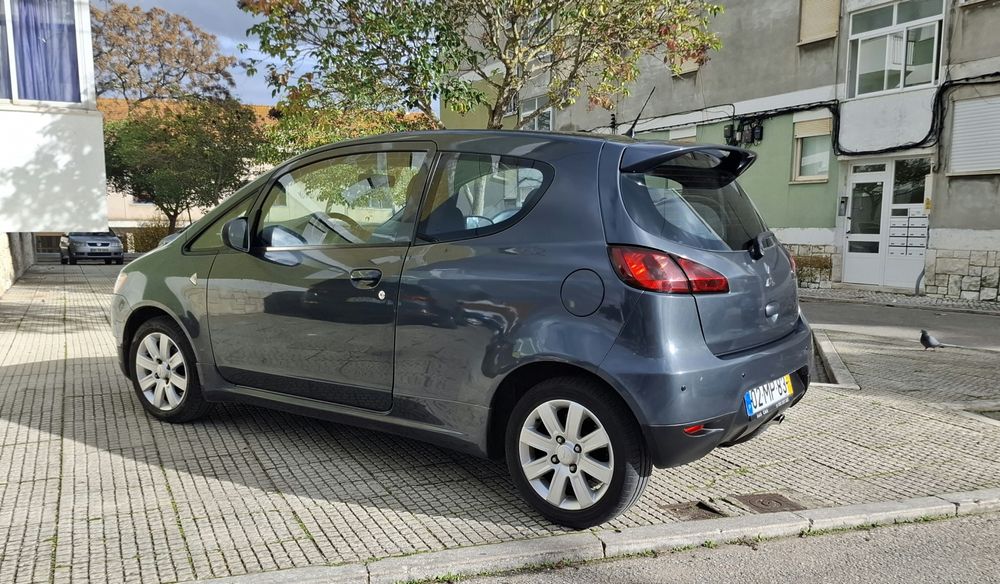 Mitsubishi colt CZ3 1.3 caixa automática/can automático