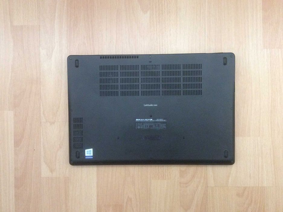 DELL Latitude 5580/i5 4x2,5GHz/15,6''/8GB DDR4/SSD256GB/Bat4h/Win11Pro