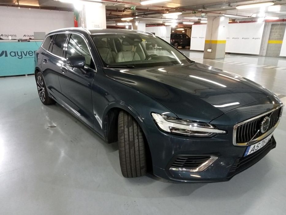 Volvo V60 2.0 T8 AWD TE Plus Bright foto 4