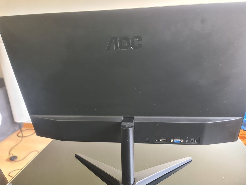 Monitor AOC para peças