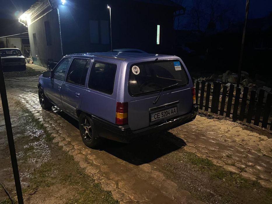 Продам Опель  находу