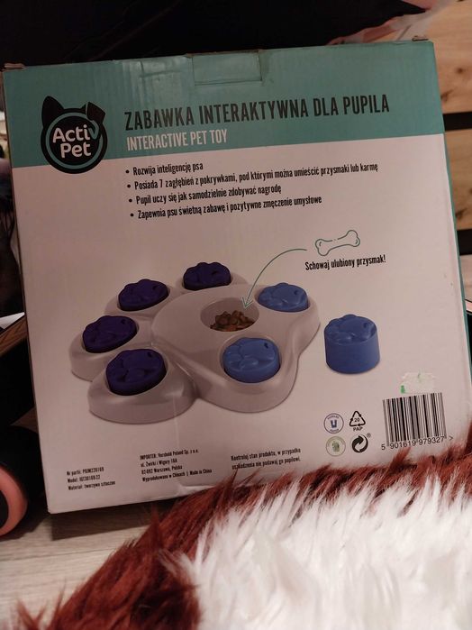 Zabawka interaktywna dla pupila