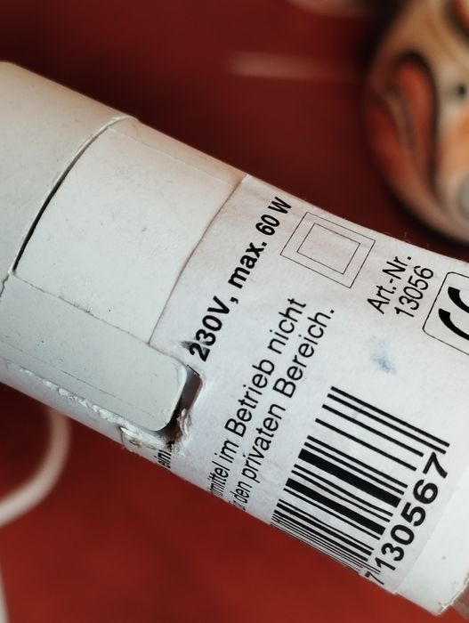Przewód elektryczny z żarówką