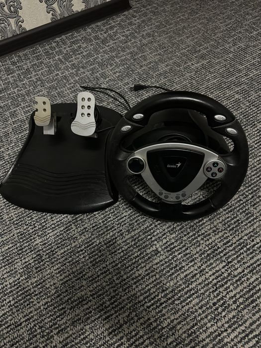 Ігровий руль Genius