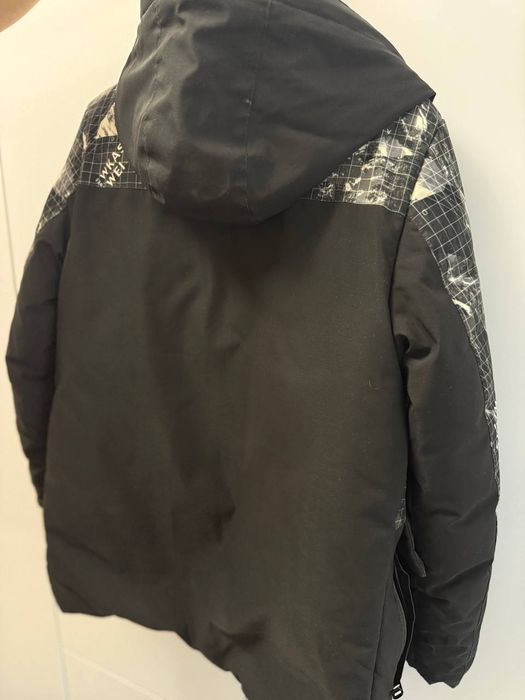 Продам дитячу зимову курточку