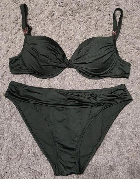 Красивый,высококачественный купальник 75-в