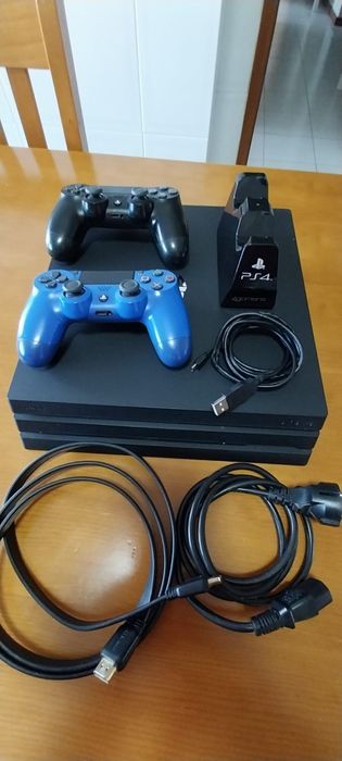 PlayStation 4 pro 1Tb