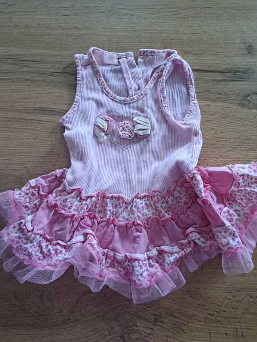 Sukienki rozmiarze 68-74