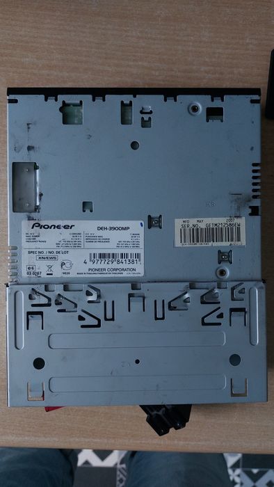 Pioneer DEH-3900MP + głośniki Pioneer TS-G1710F