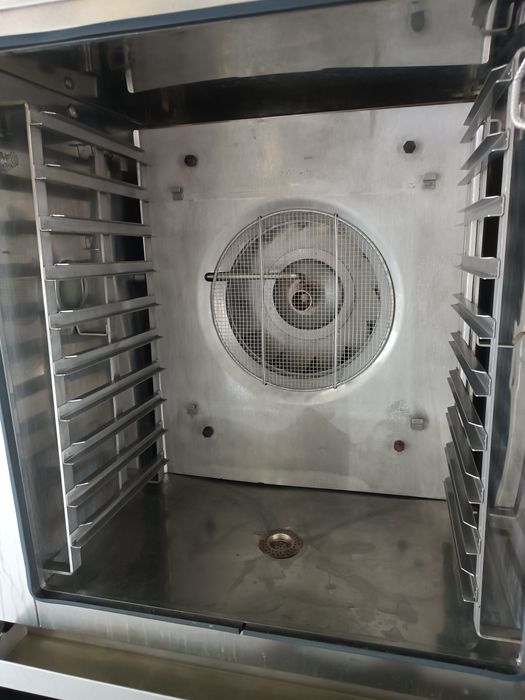 Пароконвектомат 10 рівнів Eloma електричний з підставкою