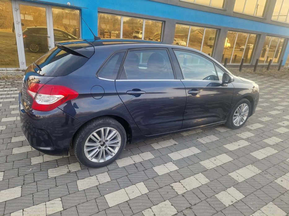 Сітроен  С4 2013 року