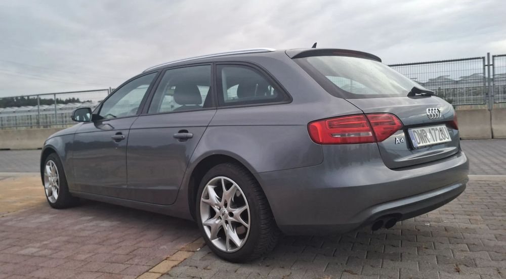 Audi A4 Avant AUDI A4 B8 2.0TDI quattro