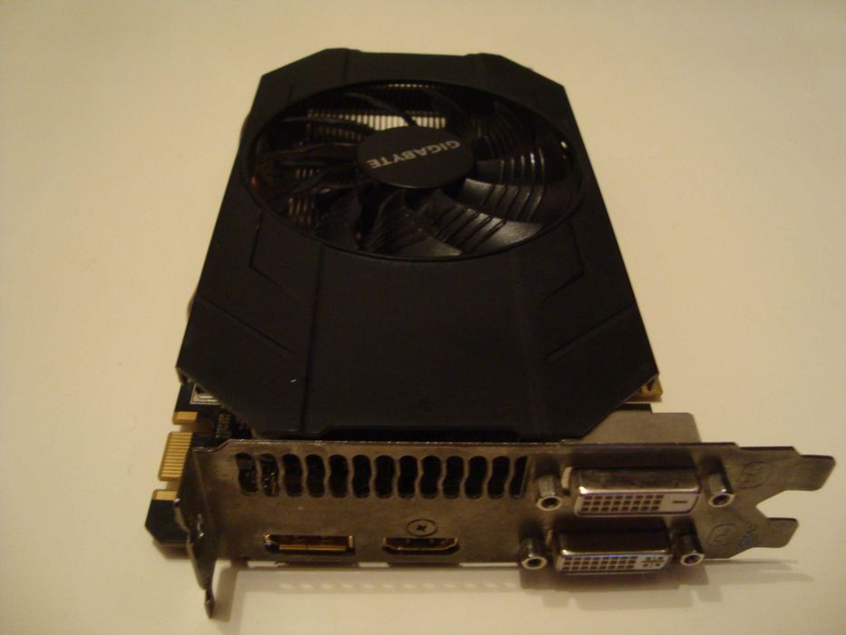 Продаю карту GTX 960 GIGABYTE.