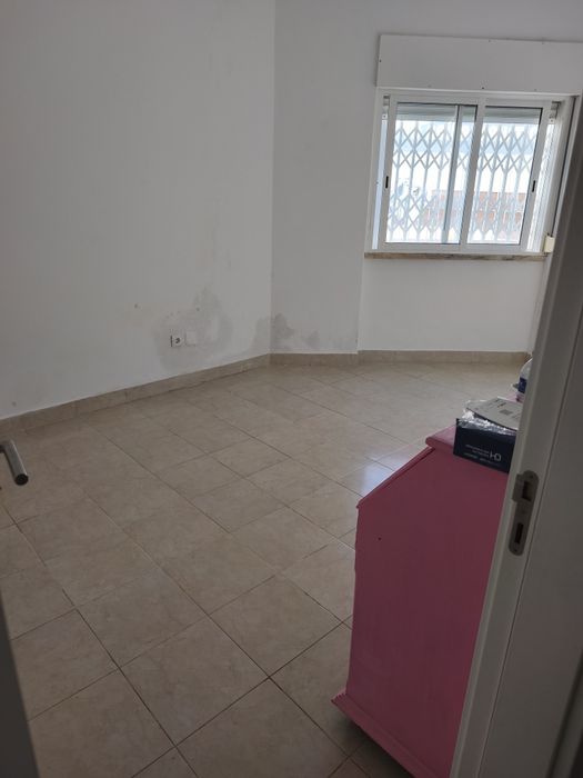 T1 + 1 a 50metros comboio