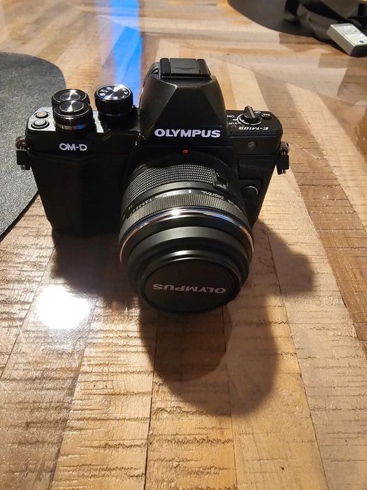 Olympus OM-D-E-M10 Mark II - Perfeito estado. Acompanha Bag