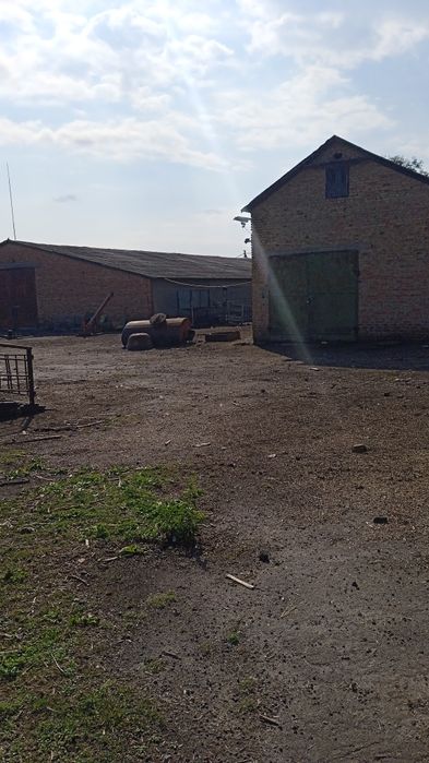 Продам будівлі та споруди комплекс будівель