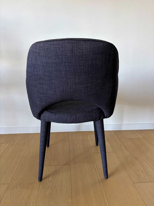 Cadeiras modelo Dreyfuss (AREA)