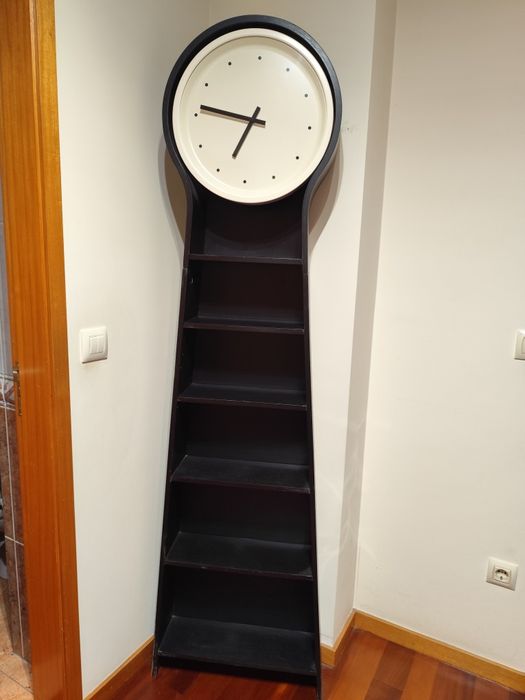 Relógio com estante IKEA