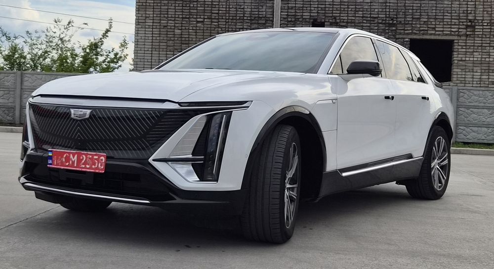 Cadillac lyriq 2024