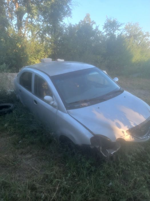 Розбирається  Чері Джагі