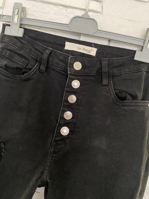 Czarne jeansy z dziurami Re-dress M L rurki