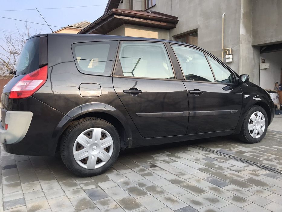 Продам Рено Грант Сценік