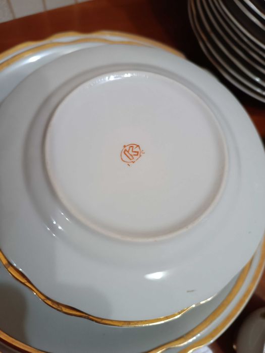 Продається сервіз обідній