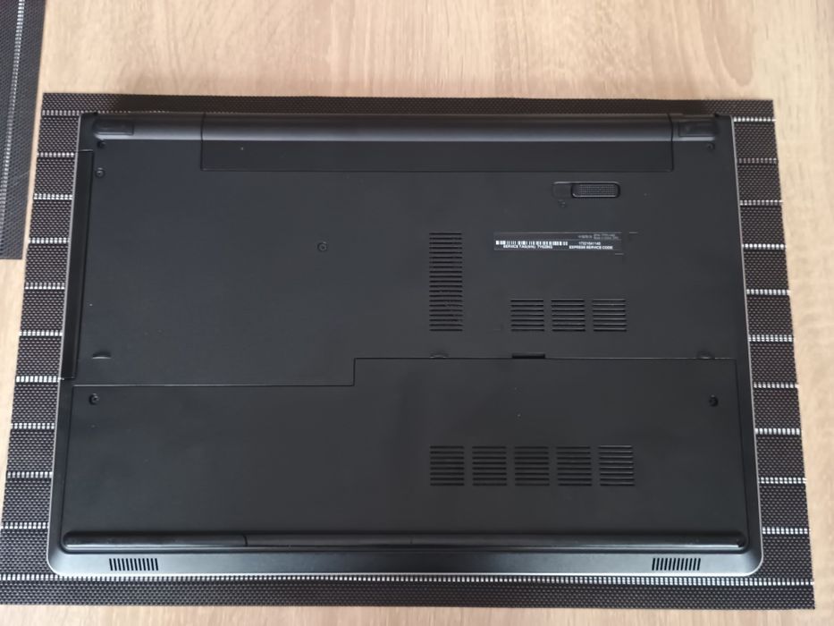Laptopa Dell Inspiron 5558  i5-5200u 1TB dysk GeForce 2 GB RAM8 GB