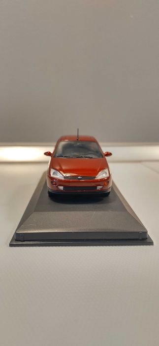 Ford Focus 3D 1:43 Minichamps