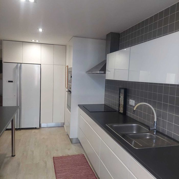 Apartamento T3 para venda em Alverca com excelente localização