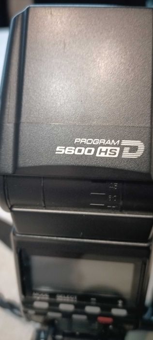 Konika Minolta Dimage A2 + lampa błyskowa Minolta + barety pack...