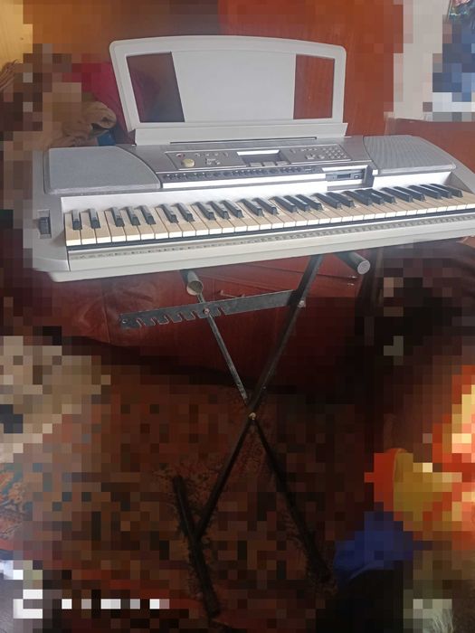 Продаю Синтезатор YAMAHA PSR-450
