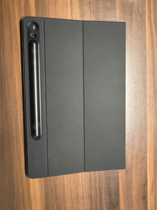 Etui z klawiaturą do tabletu Samsung Galaxy S9, S95G, S9FR, S9FE5G